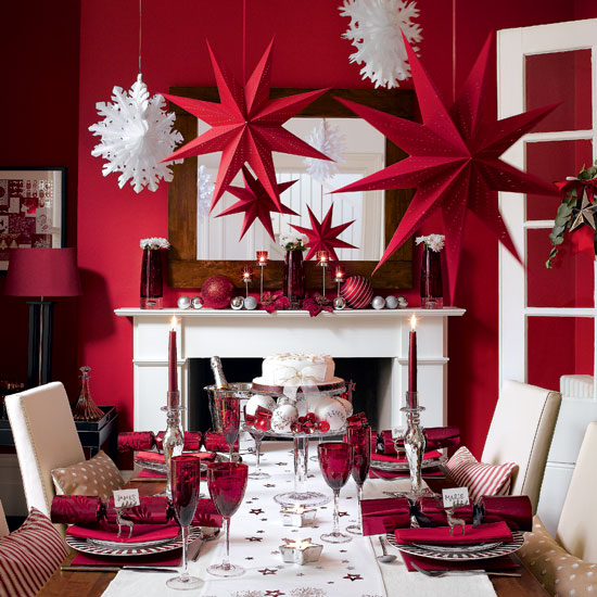 red_christmas_decor