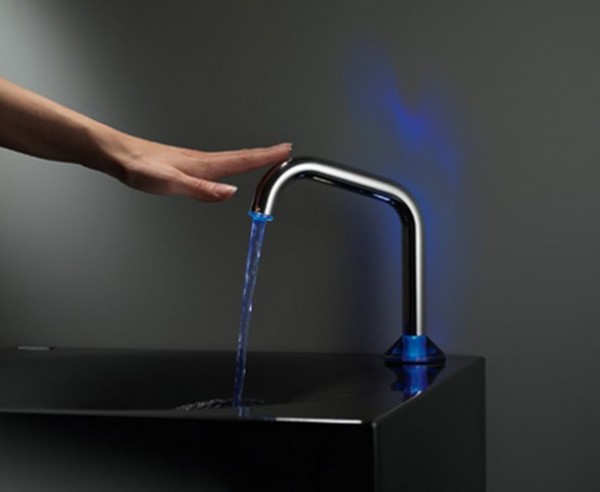 led_kitchen_faucet